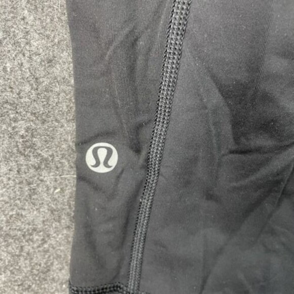 Lululemon Run Sun Sprinter Crop Leggings Women’s 6 Black Metallic Silver - Picture 4 of 9